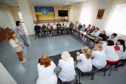 foto incontro sostegno economico e lavorativo per l'ucraina